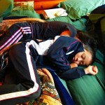 疲れ切っての可愛い添い寝 疲れ切っての可愛い添い寝