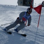 お尻が少し出ているので、よけい左内肩が下がっています お尻が少し出ているので、よけい左内肩が下がっています