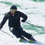 プラスノーでも縦に切ることが出来ればこのフォームで滑れます