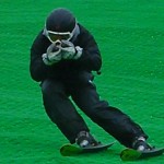 良くなっていますがもう少し前傾が必要です