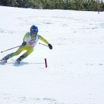 パワーライン（肩→外腰→絞った膝→足首）◎