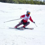 腕をスィングして前方に出しましょう