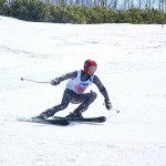 しっかりと内膝をたたんでのフォームはグッド