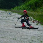 右スキーがターンしすぎでトップをが開いてしまいました