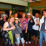 陽気なアメリカ人と変な外人軍団