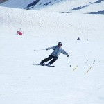 Aフォームが徐々に「さま」になってきているヒデ選手