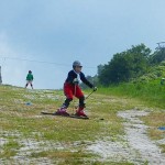 重心がターンの内側に入る練習中