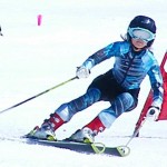 膝が曲がり、腰が落ちている日本式フォームを矯正中