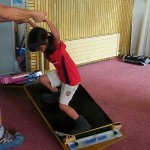 膝を絞るフォームを習得しています