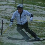 両スキーがたわんでいる！