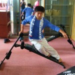 左膝の絞りが大切！