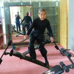 苦手な右ターンは膝が絞れていませんので練習しましょう