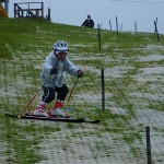 練習初日は右膝が曲がり右のお尻が下から見て見えています