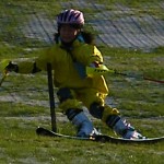 ポールが脇の下？…ラリアットしているあ○ね選手