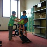 二人がかりで押す！