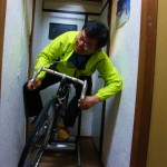 あれっ？俺転んでいる？