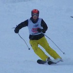 右膝ががに股なのは×