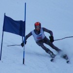 内傾角も倒れた力強いフォーム