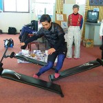 右外膝が曲がっている弱い日本式フォームになってしまいました