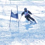 素晴らしい滑りです。が…左スキーをしっかりウォークの様に押しましょう