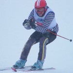 格好良いので、もう少し「すね」を前傾するとパーフェクト