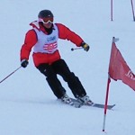 腕が引けてなければ素晴らしいフォームでターンに入っている池○選手◎