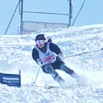 腕も出ているし…