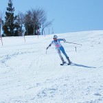 垂直には伸びているが、腰で引っ張ってません△