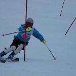 良いフォームですが、比較すると膝が曲がっての低い姿勢