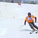 スキーの形はウェッヂ型なのもグッド◎