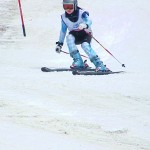 上体のつぶれが、腕の下がりを生んでいます。直しましょう