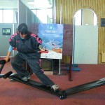 右膝が開き、足首がシェーレン型です