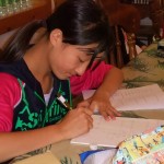 カメラを向けると‥真剣な表情を作れるアクトレスナナ