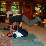 おそろ～おそろ～挙げています。ヒデさん勇気を持って膝を伸ばして！