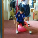 スキーイメージはグッドフォーム！‥下を向きすぎ！