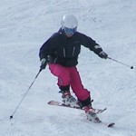 クロスも良くなっています。腰の位置をもっと前にしましょう