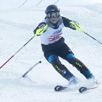 腕を前に出しての力強いフォーム◎