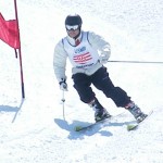 完璧なAフォームにするため内スキーを引きましょう