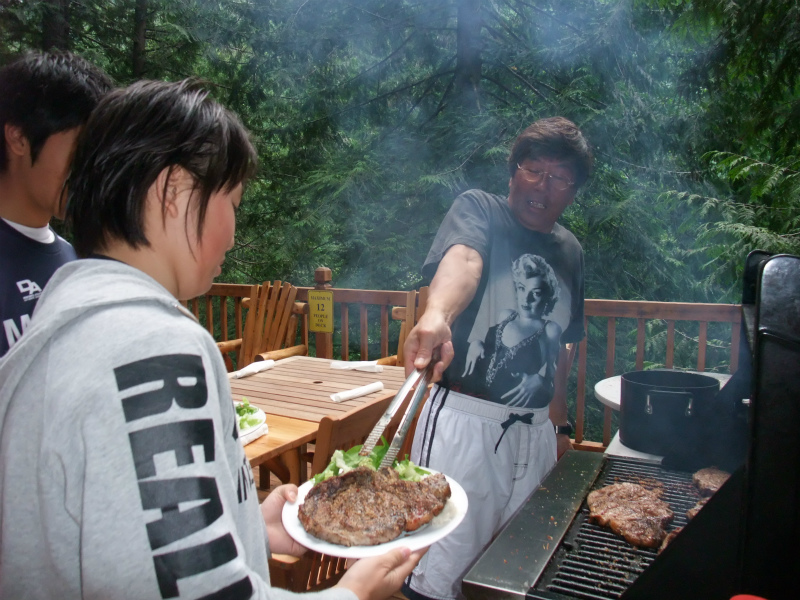 ジューシーで美味しいビッグステーキ ジューシーで美味しいビッグステーキ