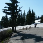 リフト乗り場を望む