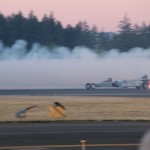 飛行機とジェット自動車との競争