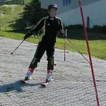 垂直に立ち上がっているので遅れています