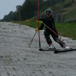 当たりに行くとヒップローテーションしています