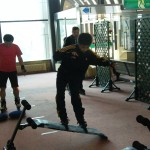 肘が開くクセを直すとリカバリーがし易くなります