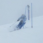 もっとアンギュレーション「くの字姿勢」を取れればエッヂが立ちます