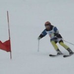 右のハムストリングを緊張させるとモアベターです