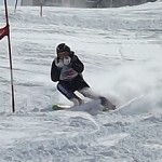 ビブが見える高い姿勢◎膝の絞り◎