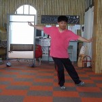 膝が内側に入りすぎてエッヂが立ちません