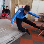 腰より頭が先行？？？