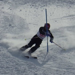 左腰をポール側に寄せると○